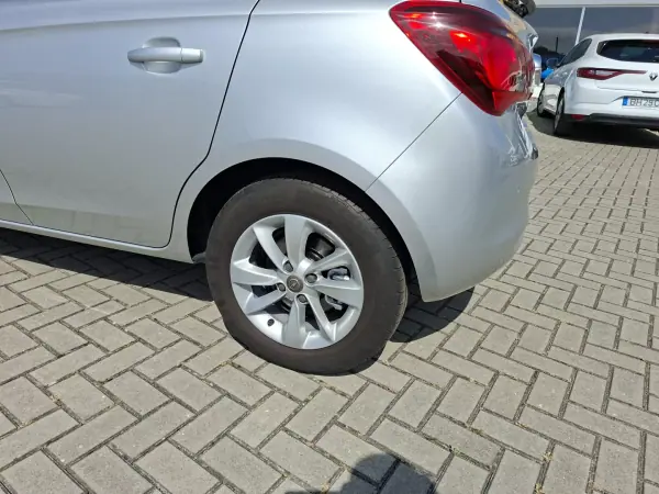 Opel Corsa 2016 - 8750 EUR, 236000 km - AUTO.MOTO.pt - 236000km - foto 9 de 26