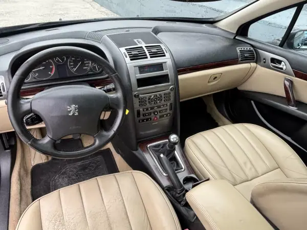 Peugeot 407 SW 2006 - 2990 EUR, 330000 km - AUTO.MOTO.pt - 330000km - foto 10 de 27