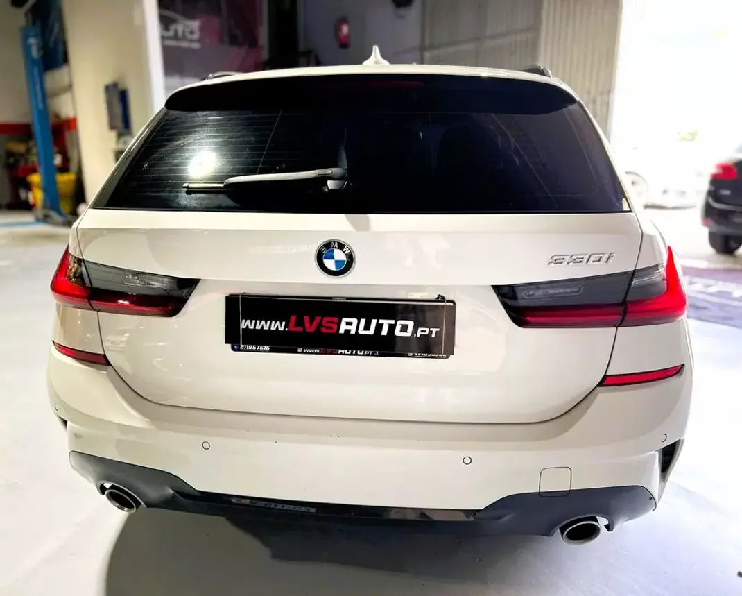 BMW 330 2019 - 30000 EUR, 206305 km - AUTO.MOTO.pt - 206305km - foto 4 de 43