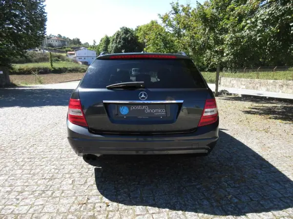 Mercedes-Benz C 180 2012 - 13490 EUR, 240000 km - AUTO.MOTO.pt - 240000km - foto 7 de 47