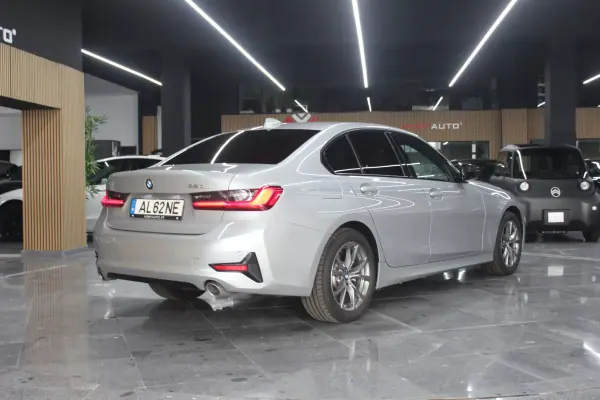 BMW 320 2021 — foto 2 de 26