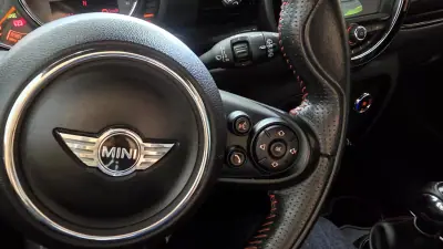 MINI Clubman 2017 - 13890 EUR, 159999 km - AUTO.MOTO.pt - 159999km - foto 25 de 51