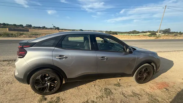 Citroën C4 2023 - 15000 EUR, 80000 km - AUTO.MOTO.pt - 80000km - foto 3 de 13