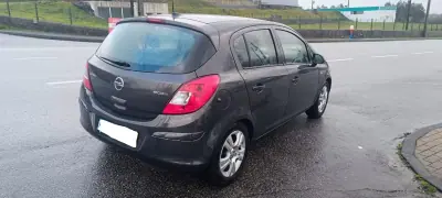 Opel Corsa 2013 - 6500 EUR, 193000 km - AUTO.MOTO.pt - 193000km - foto 8 de 16