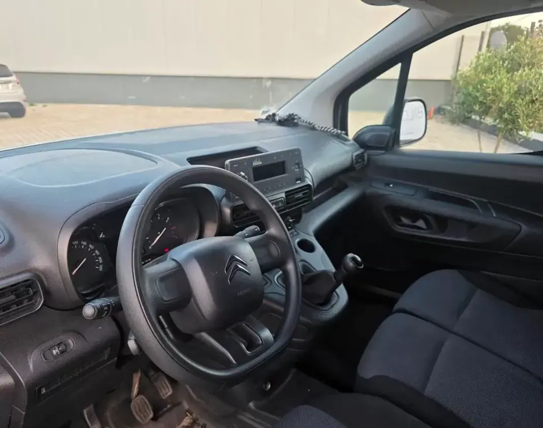 Citroën 2020 - 16990 EUR, 94349 km - 94349km - foto 3 de 15