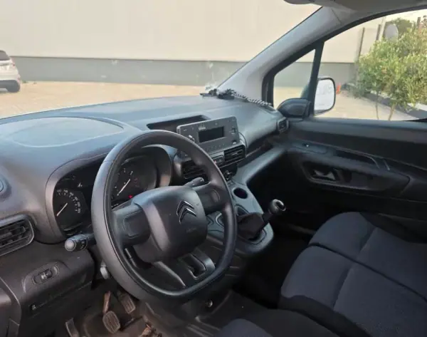 Citroën 2020 - 16990 EUR, 94349 km - AUTO.MOTO.pt - 94349km - foto 3 de 15