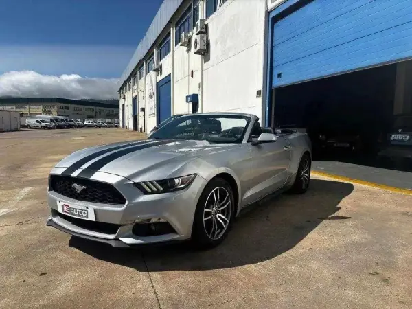 Ford Mustang 2016 - 42490 EUR, 94773 km - AUTO.MOTO.pt - 94773km - foto 10 de 20