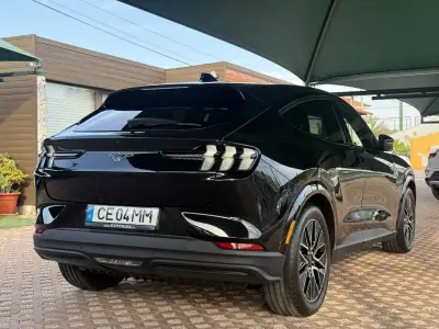 Ford Mustang Mach-E 2026 — foto 6 de 28