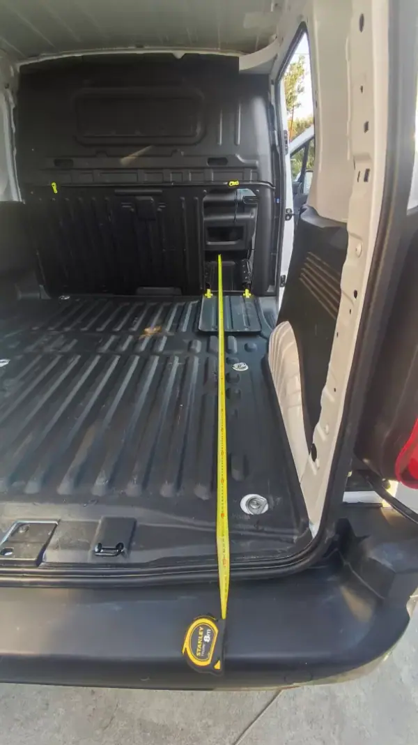 Opel Combo 2020 - 12978 EUR, 149789 km - AUTO.MOTO.pt - 149789km - foto 15 de 17