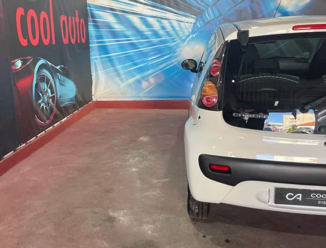 Citroën C1 2014 - 6750 EUR, 105000 km - AUTO.MOTO.pt - 105000km - foto 17 de 32