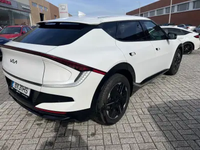 Kia EV6 2025 - 44900 EUR, 4400 km - AUTO.MOTO.pt - 4400km - foto 6 de 21