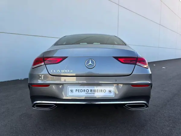 Mercedes-Benz CLA 180 2022 - 29900 EUR, 36800 km - 36800km - foto 11 de 44