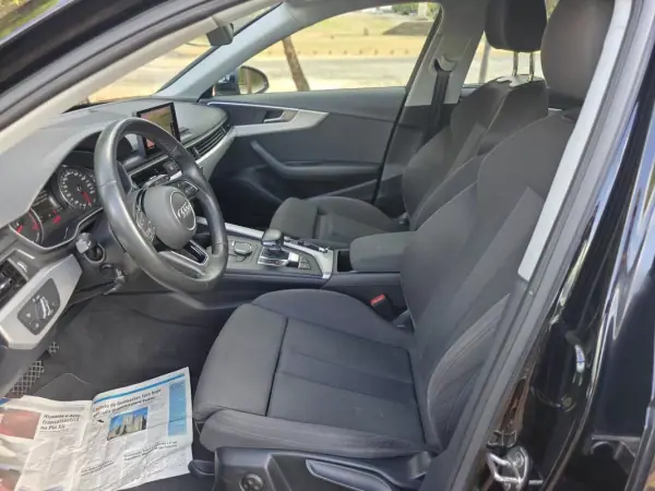 Audi A4 Avant 2019 - 23990 EUR, 79500 km - 79500km - foto 13 de 46