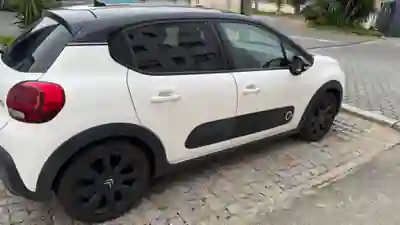Citroën C3 2018 - 8000 EUR, 97000 km - AUTO.MOTO.pt - 97000km - foto 2 de 6