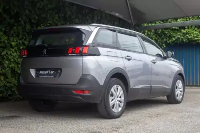 Peugeot 5008 2019 - 16900 EUR, 272000 km - AUTO.MOTO.pt - 272000km - foto 8 de 18