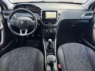 Peugeot 2008 2016 - 10990 EUR, 184350 km - 184350km - foto 8 de 19