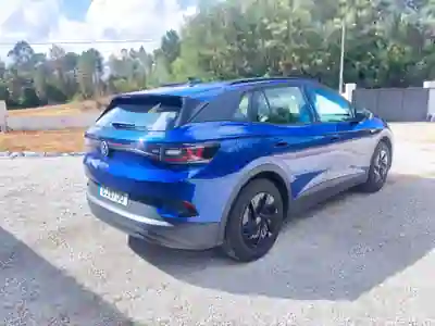Volkswagen ID.4 2022 - 28000 EUR, 35000 km - 35000km - foto 4 de 12