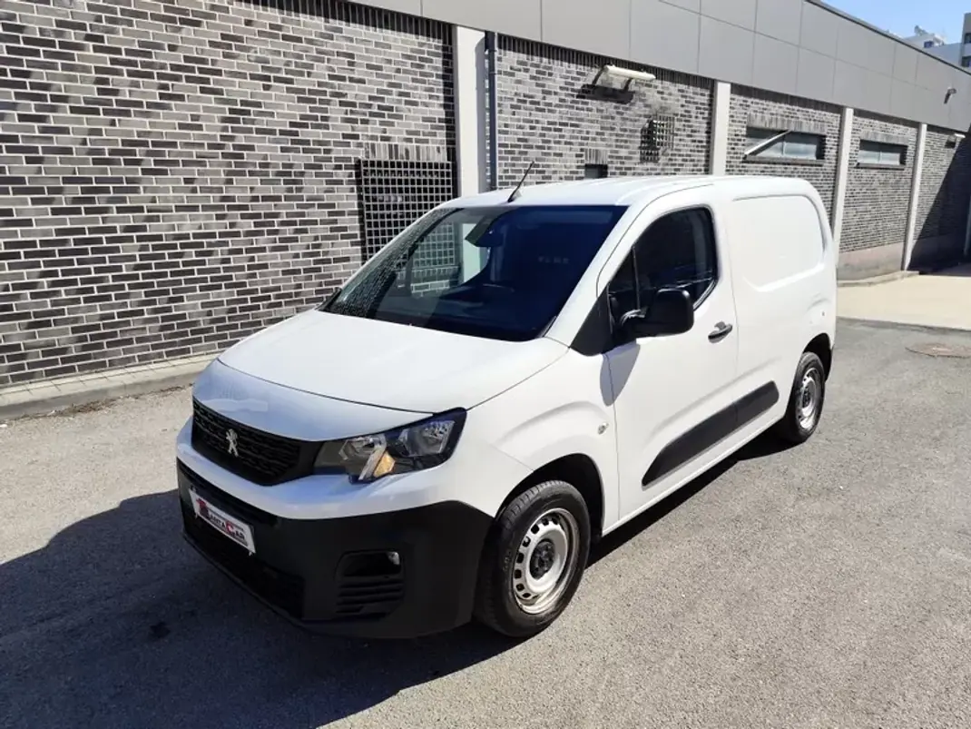 Peugeot Partner 1.6 HDI , 3 Lug. , Iva Dedutivel 2019 - 11980 EUR, 190000 km - AUTO.MOTO.pt - 190000km - foto 1 de 22