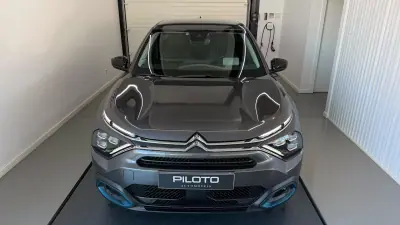 Citroën e-C4 X 2023 — foto 5 de 35