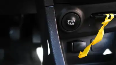 Renault Clio 2018 - 12000 EUR, 78100 km - AUTO.MOTO.pt - 78100km - foto 13 de 19