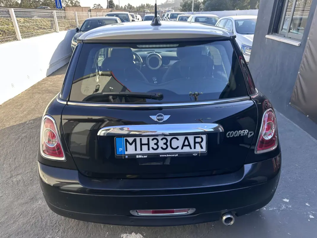 MINI Cooper 2012 - 10500 EUR, 210000 km - AUTO.MOTO.pt - 210000km - foto 6 de 40