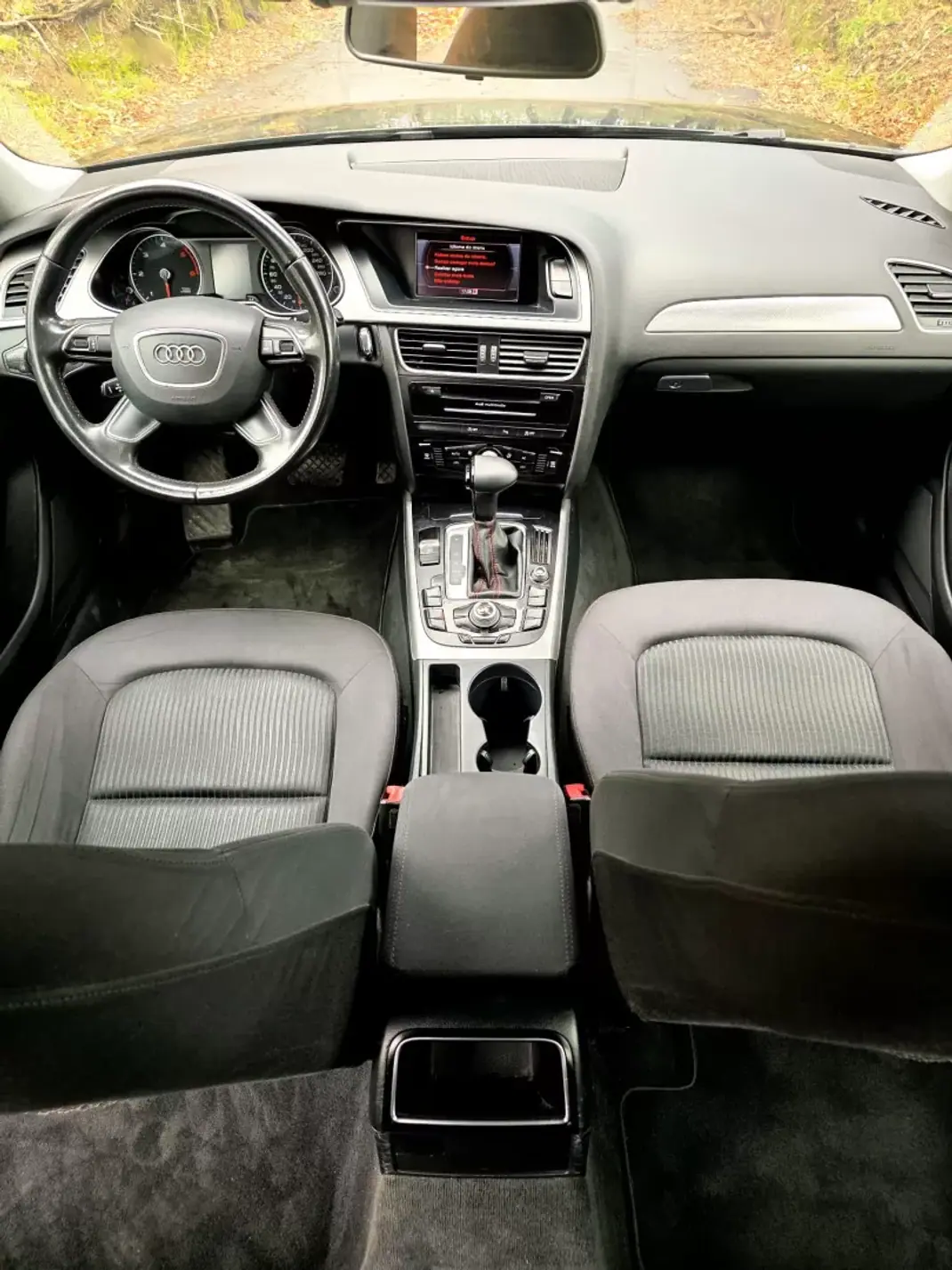 Audi A4 Avant 2013 - 14990 EUR, 181080 km - AUTO.MOTO.pt - 181080km - foto 17 de 25