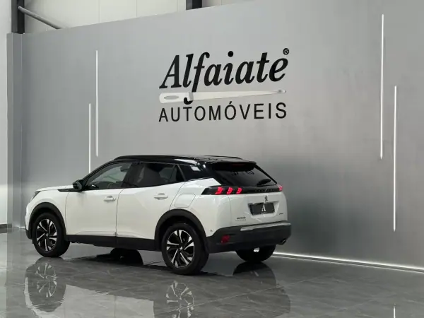 Peugeot 2008 2020 - 18490 EUR, 128730 km - AUTO.MOTO.pt - 128730km - foto 11 de 30