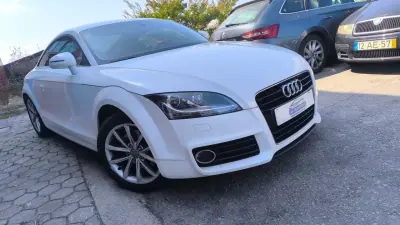 Audi TT Coupé 2011 — foto 5 de 16