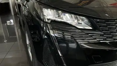 Peugeot 3008 2021 - 20499 EUR, 98021 km - AUTO.MOTO.pt - 98021km - foto 8 de 24
