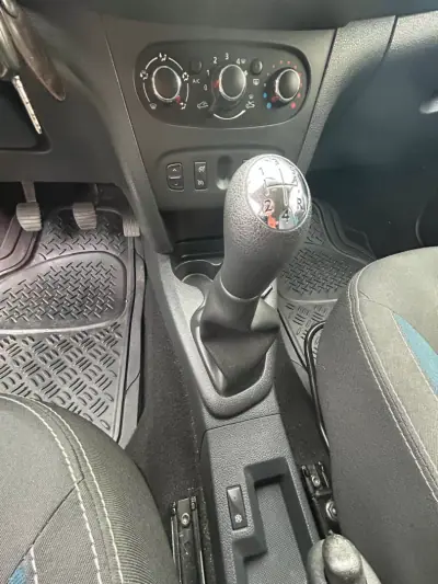 Dacia Sandero 2015 - 8500 EUR, 58577 km - 58577km - foto 13 de 19