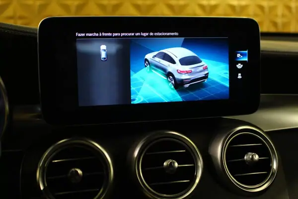 Mercedes-Benz GLC 220 2019 - 39400 EUR, 165000 km - AUTO.MOTO.pt - 165000km - foto 27 de 37