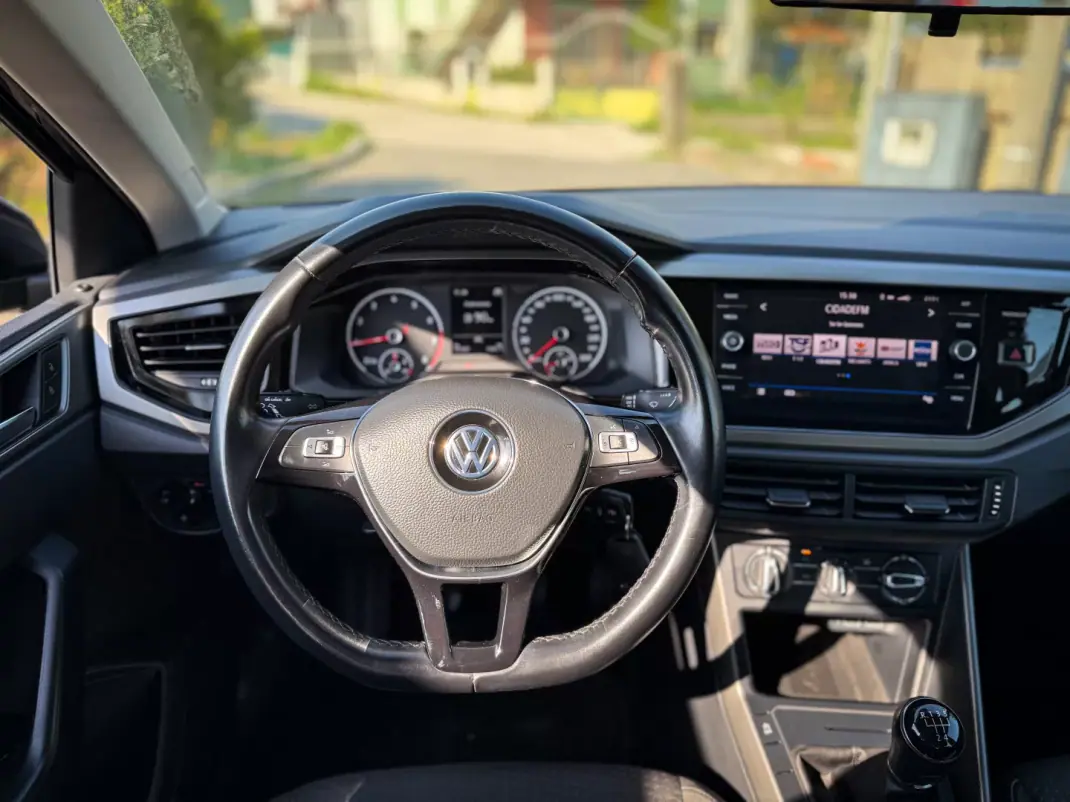 Volkswagen Polo 2019 - 12990 EUR, 90000 km - AUTO.MOTO.pt - 90000km - foto 6 de 12