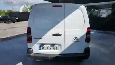 Citroën Berlingo 2017 - 10490 EUR, 225000 km - AUTO.MOTO.pt - 225000km - foto 5 de 15
