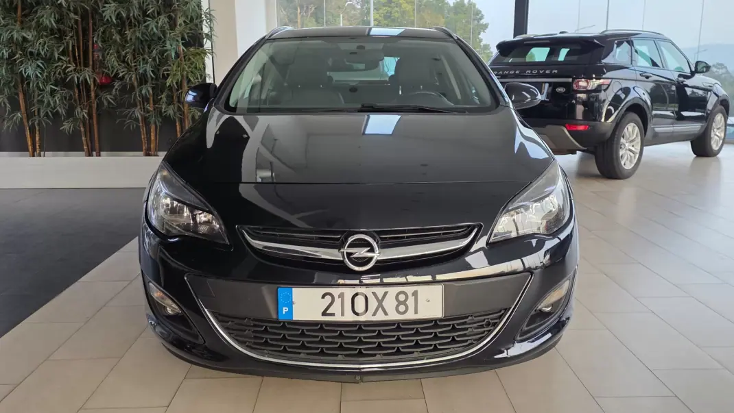 Opel Astra Sports Tourer 2014 - 7990 EUR, 189805 km - AUTO.MOTO.pt - 189805km - foto 2 de 21