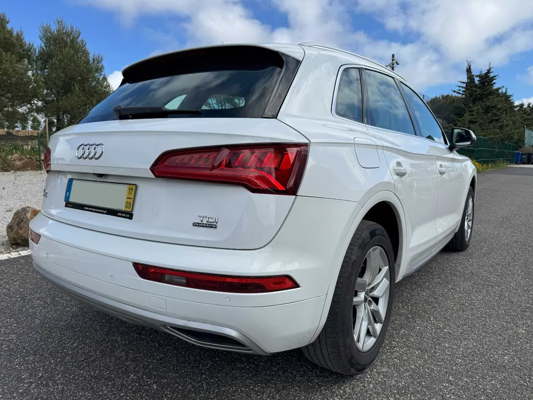 Audi Q5 2017 - 22000 EUR, 150000 km - AUTO.MOTO.pt - 150000km - foto 4 de 11
