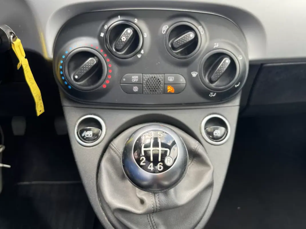 Fiat 500 2021 - 12490 EUR, 104950 km - AUTO.MOTO.pt - 104950km - foto 18 de 21