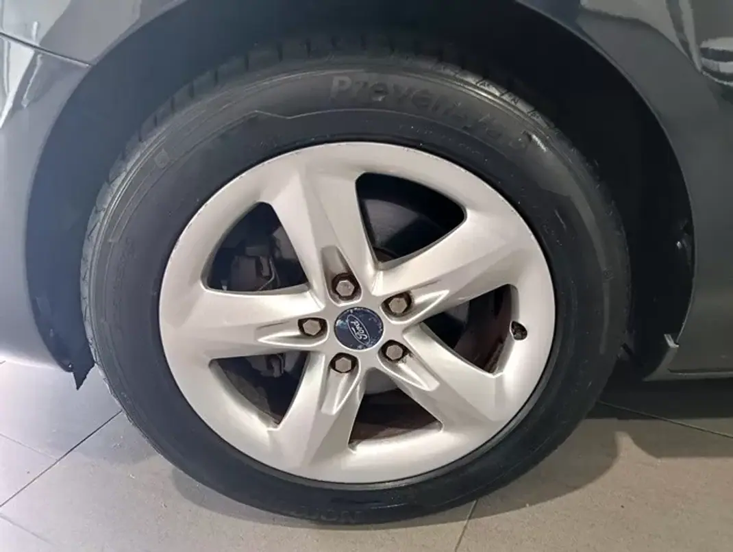 Ford Focus SW 2010 - 5990 EUR, 112000 km - AUTO.MOTO.pt - 112000km - foto 12 de 51