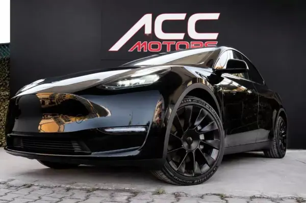 Tesla Model Y 2023 - 36990 EUR, 86000 km - AUTO.MOTO.pt - 86000km - foto 8 de 33