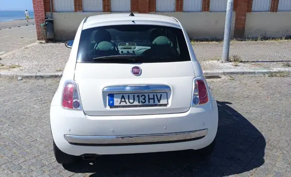 Fiat 500 1.2 lounge 2014 Petrol — 136 000 km · Lisbon Fiat 500 1.2 lounge 2014 Petrol