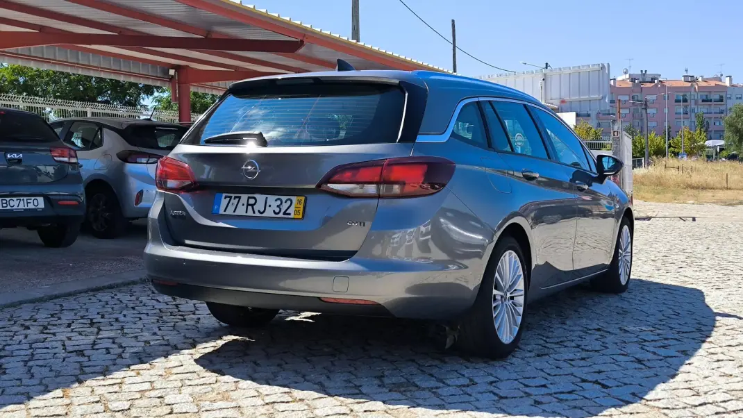 Opel Astra 2016 - 12450 EUR, 97645 km - 97645km - foto 4 de 8