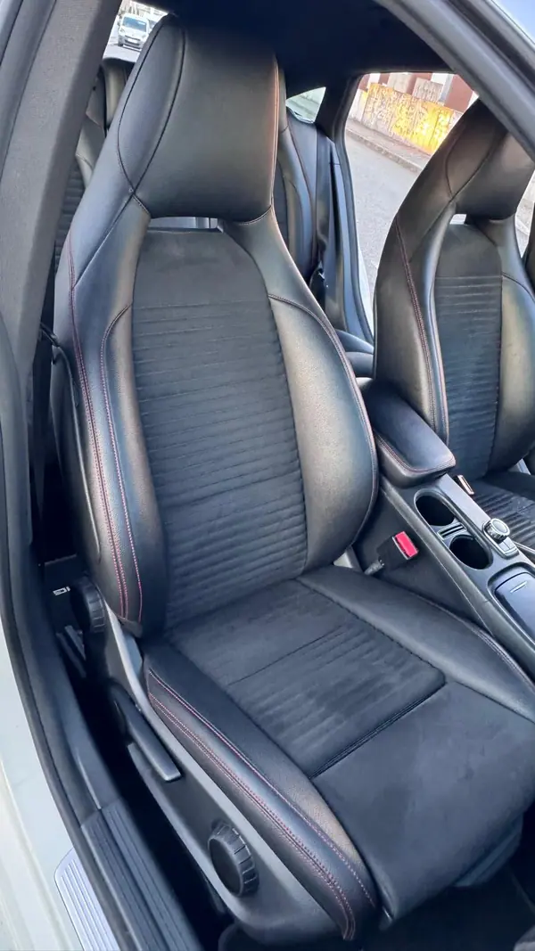 Mercedes-Benz CLA 180 2016 - 18000 EUR, 172898 km - AUTO.MOTO.pt - 172898km - foto 8 de 10