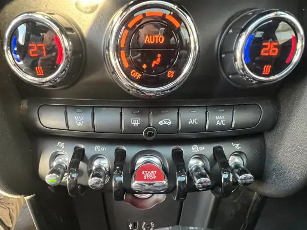 MINI John Cooper Works 2017 - 24965 EUR, 126000 km - AUTO.MOTO.pt - 126000km - foto 55 de 61