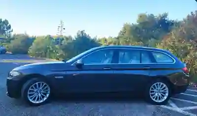 BMW 520 2014 - 17500 EUR, 245000 km - AUTO.MOTO.pt - 245000km - foto 8 de 8