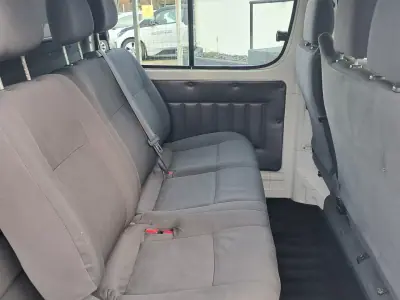 Toyota HiAce 2010 - 12500 EUR, 331380 km - AUTO.MOTO.pt - 331380km - foto 20 de 30