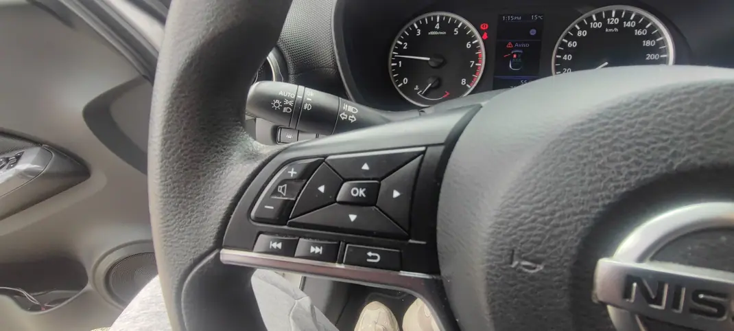 Nissan Juke 2020 - 15990 EUR, 75300 km - AUTO.MOTO.pt - 75300km - foto 23 de 30