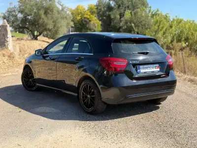 Mercedes-Benz A 180 2017 - 16500 EUR, 182000 km - AUTO.MOTO.pt - 182000km - foto 39 de 41