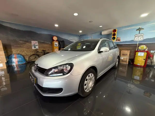 Volkswagen Golf Variant 2011 - 7900 EUR, 284928 km - AUTO.MOTO.pt - 284928km - foto 3 de 19