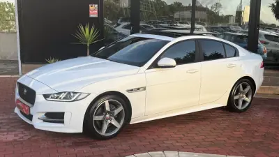 Jaguar XE 2017 - 16990 EUR, 190000 km - AUTO.MOTO.pt - 190000km - foto 12 de 28