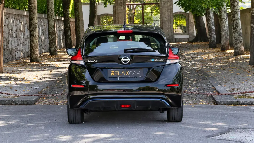 Nissan Leaf 2019 - 8990 EUR, 188000 km - 188000km - foto 5 de 20