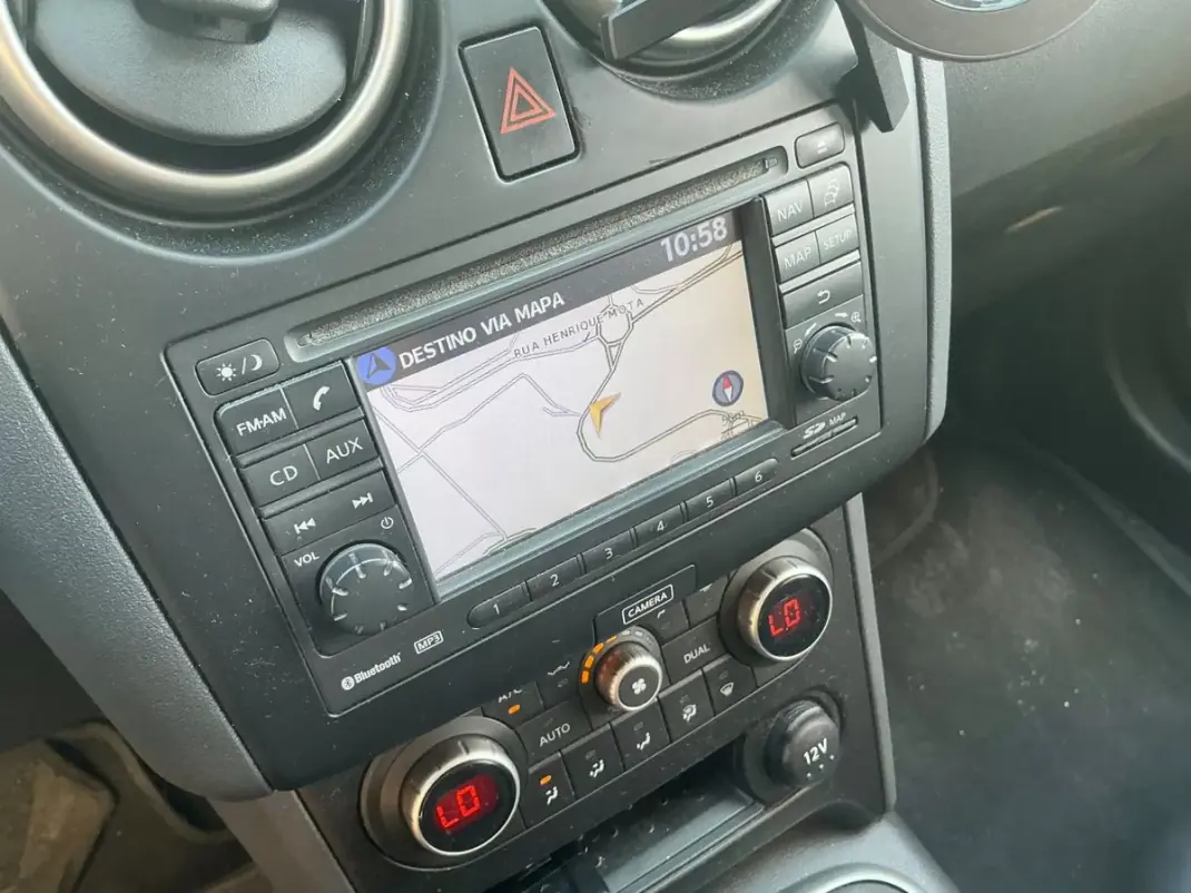 Nissan Qashqai 2013 - 9990 EUR, 209708 km - 209708km - foto 16 de 36